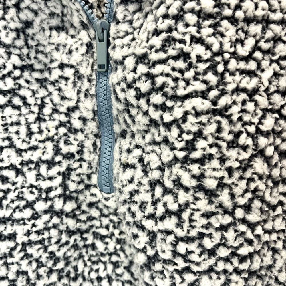 Express One Eleven Faux Fur 1/2 Zip Sherpa Fleece Size XS, Previously Loved - Picture 2 of 9